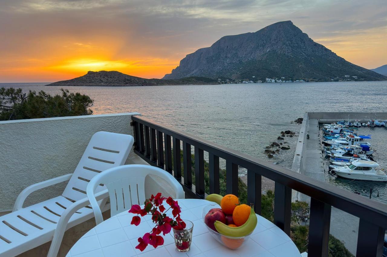 Pelagos Seafront Accommodation - Maria Myrties 外观 照片
