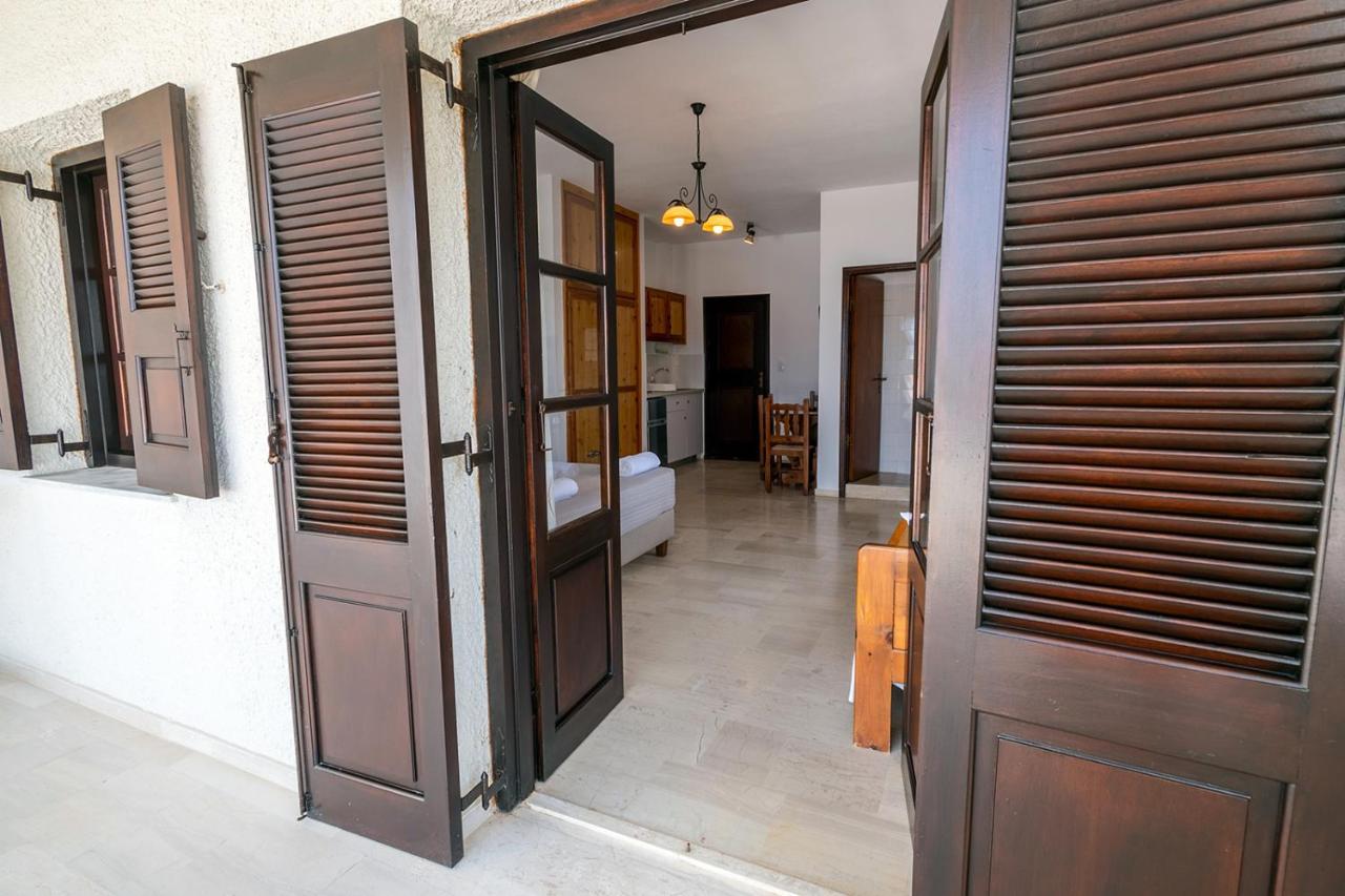 Pelagos Seafront Accommodation - Maria Myrties 外观 照片