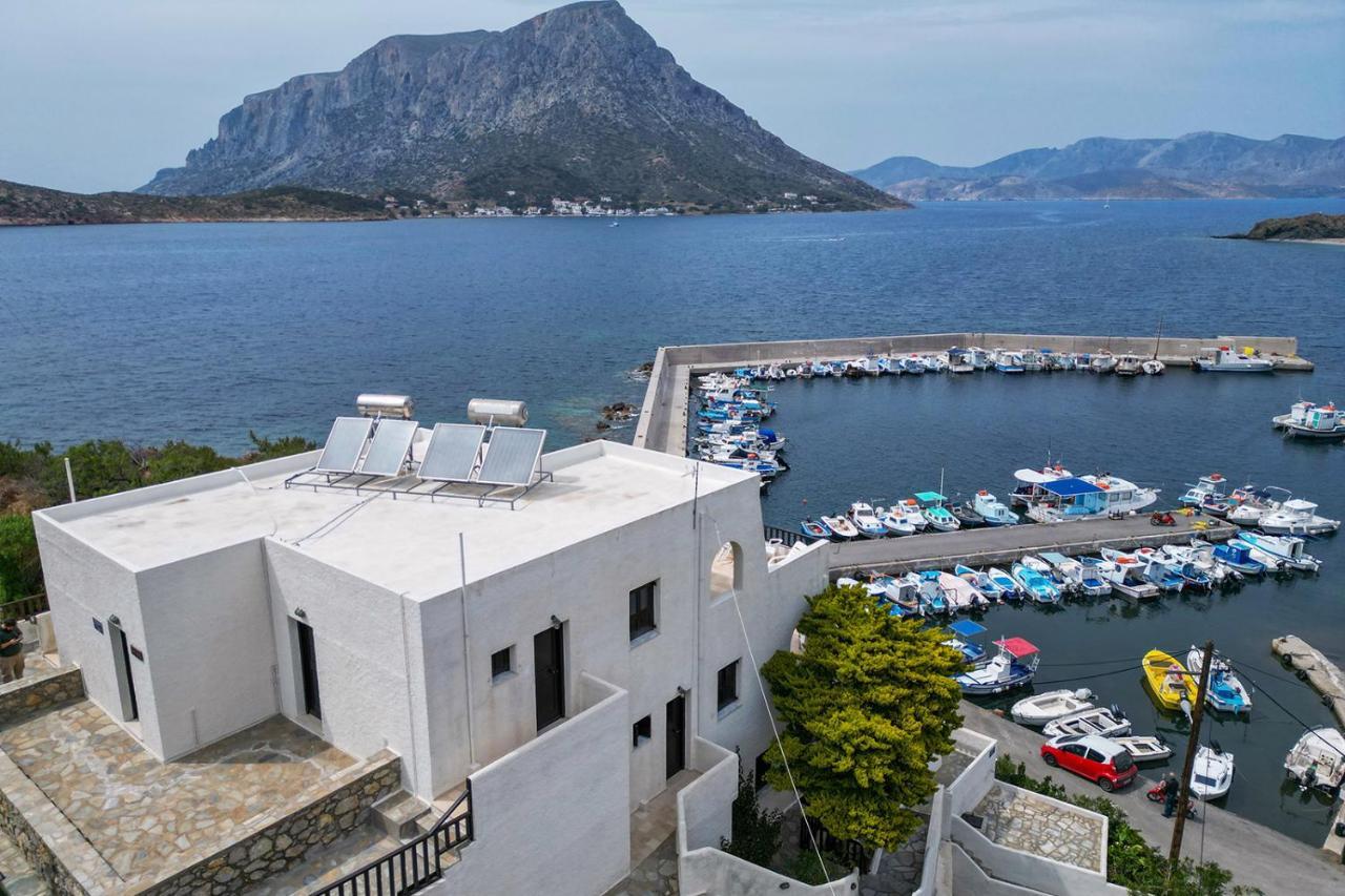 Pelagos Seafront Accommodation - Maria Myrties 外观 照片