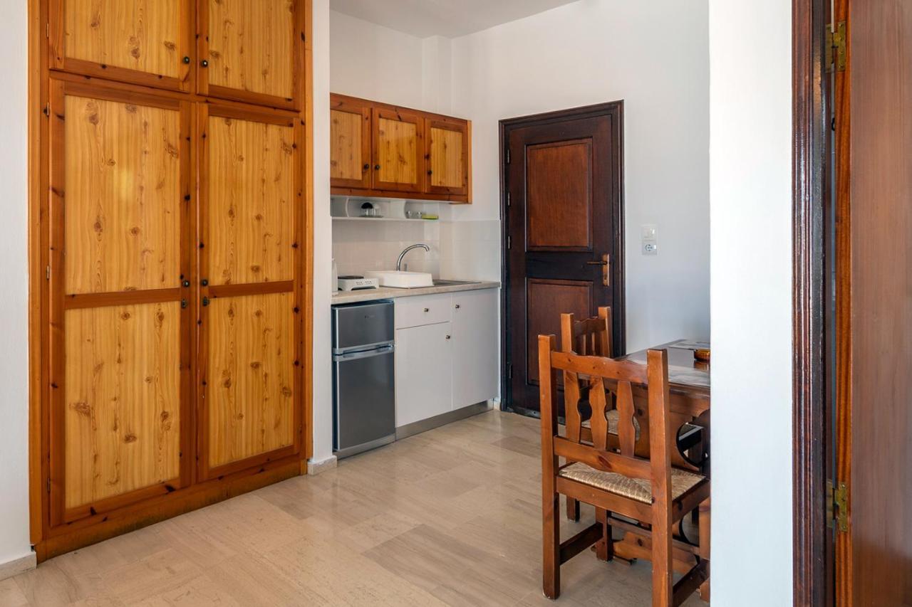 Pelagos Seafront Accommodation - Maria Myrties 外观 照片